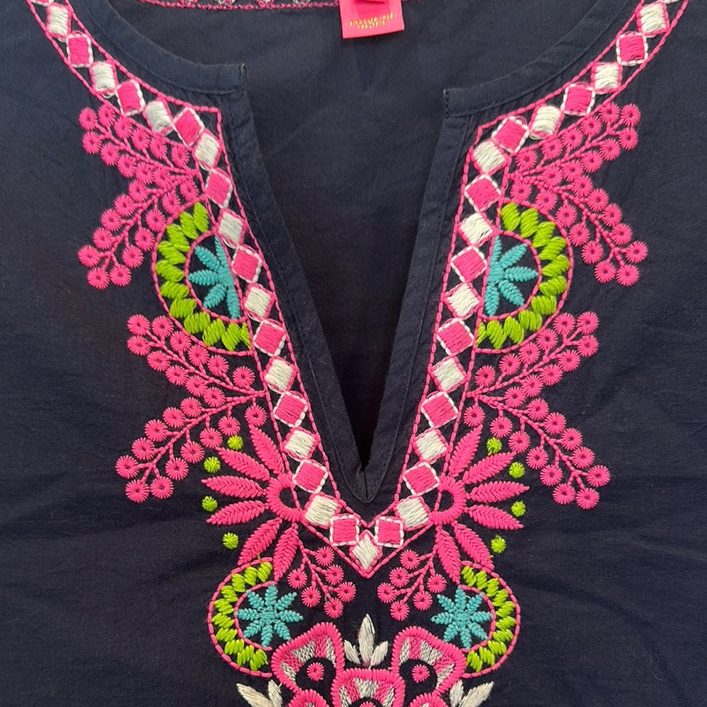 Lilly Pulitzer Navy Blue Embroidered Women's Top - Picture 3 of 3